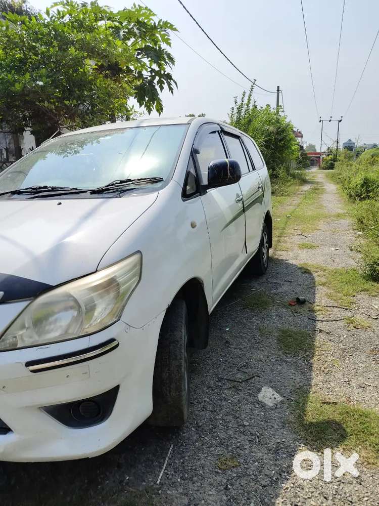 Toyota Innova Hycross 2013