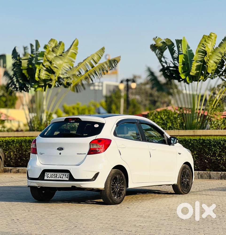 Ford Figo 2012-2015 Petrol Titanium, 2020, Petrol