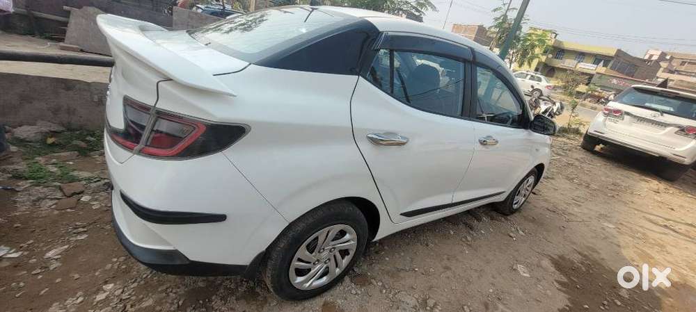 Hyundai Aura S Manual, 2022, Cng & Hybrids