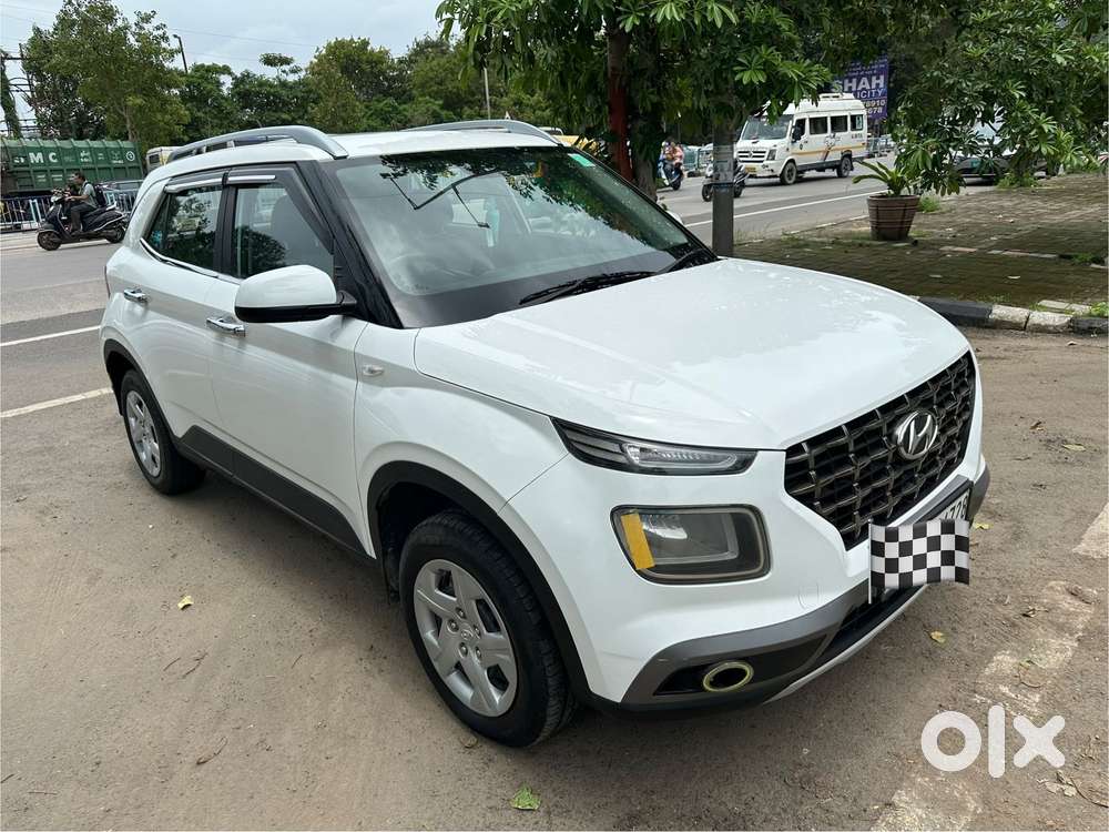 Hyundai Venue 1.2 S Plus, 2021, Petrol