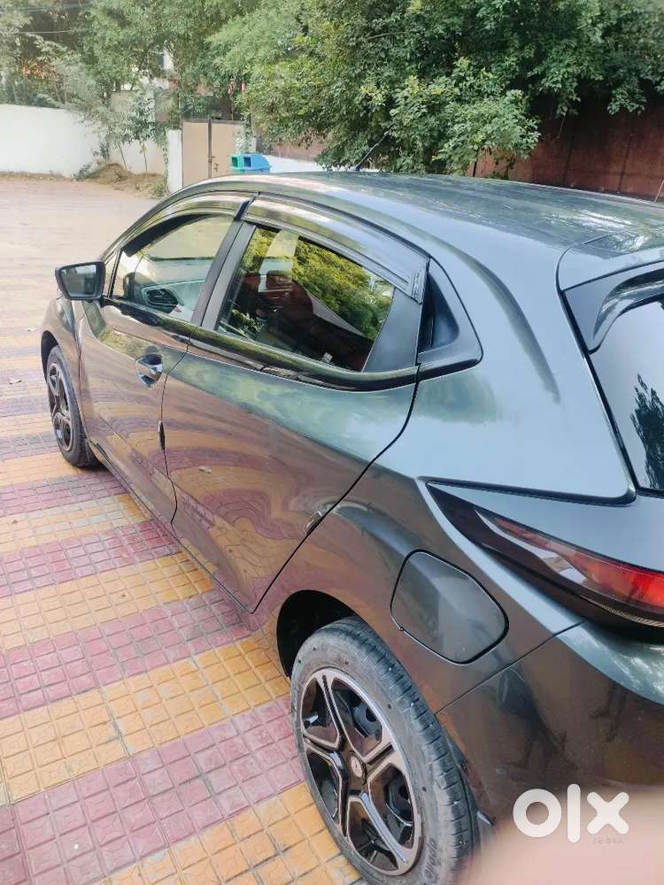 Tata Altroz Xm Petrol 2020