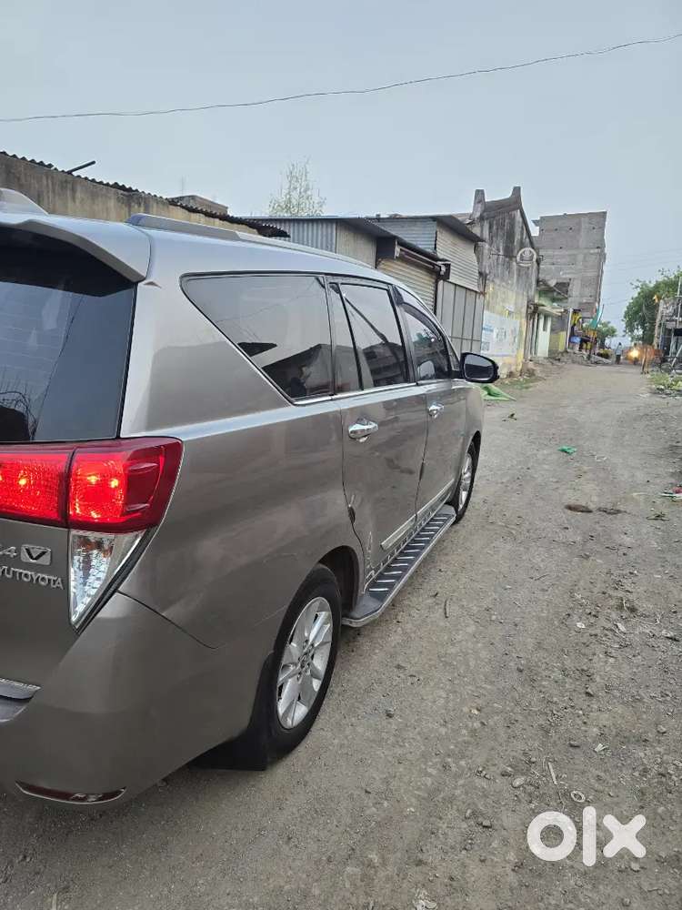 Toyota Innova Crysta 2.4 V Manual Diesel 2019