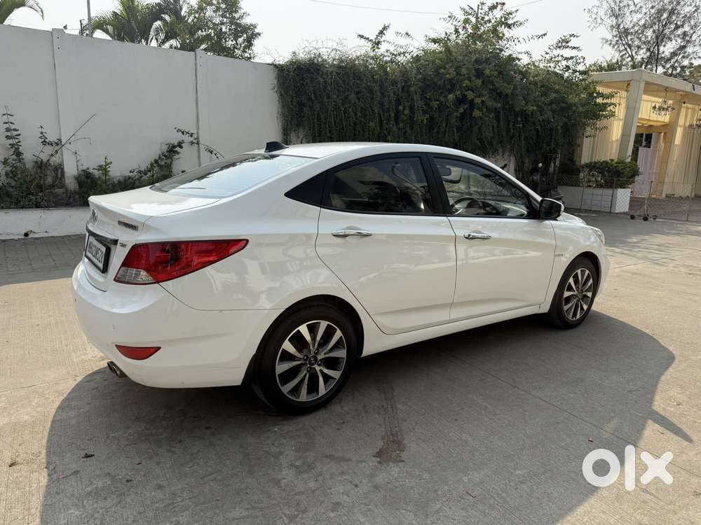 Hyundai Verna Fluidic 1.6 Vtvt Sx, 2014, Petrol