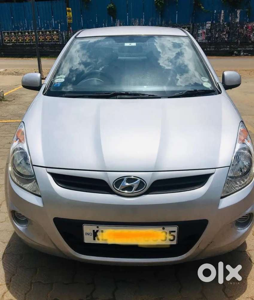 Well Maintained Hyundai I20 Magna Petrol