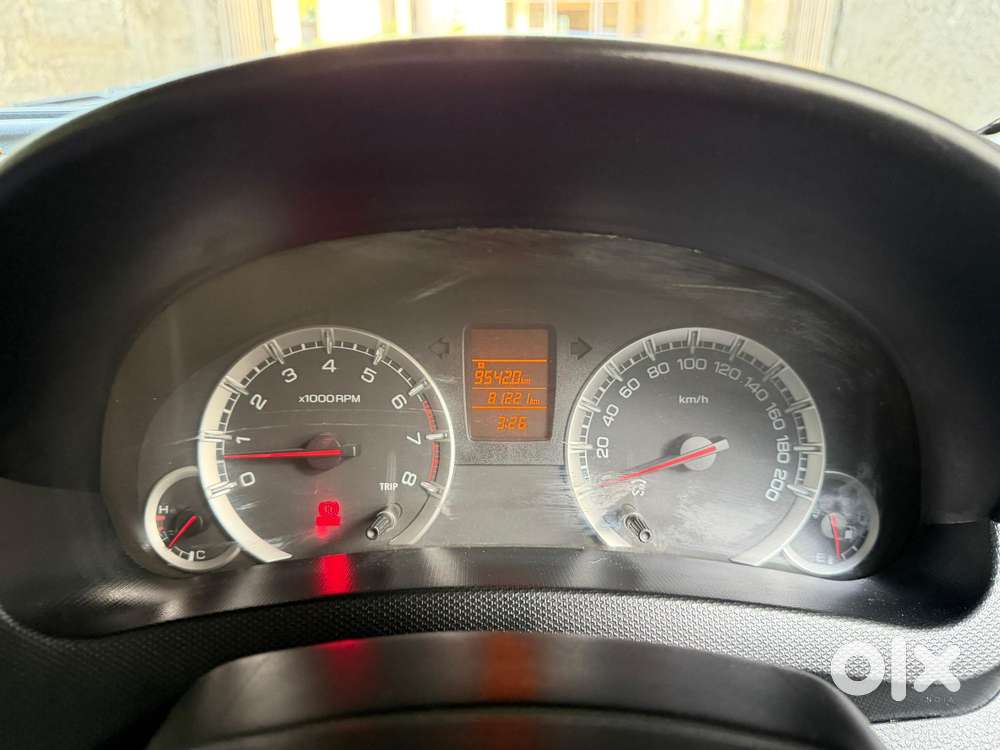 Maruti Suzuki Swift Vxi Cng, 2013, Cng & Hybrids