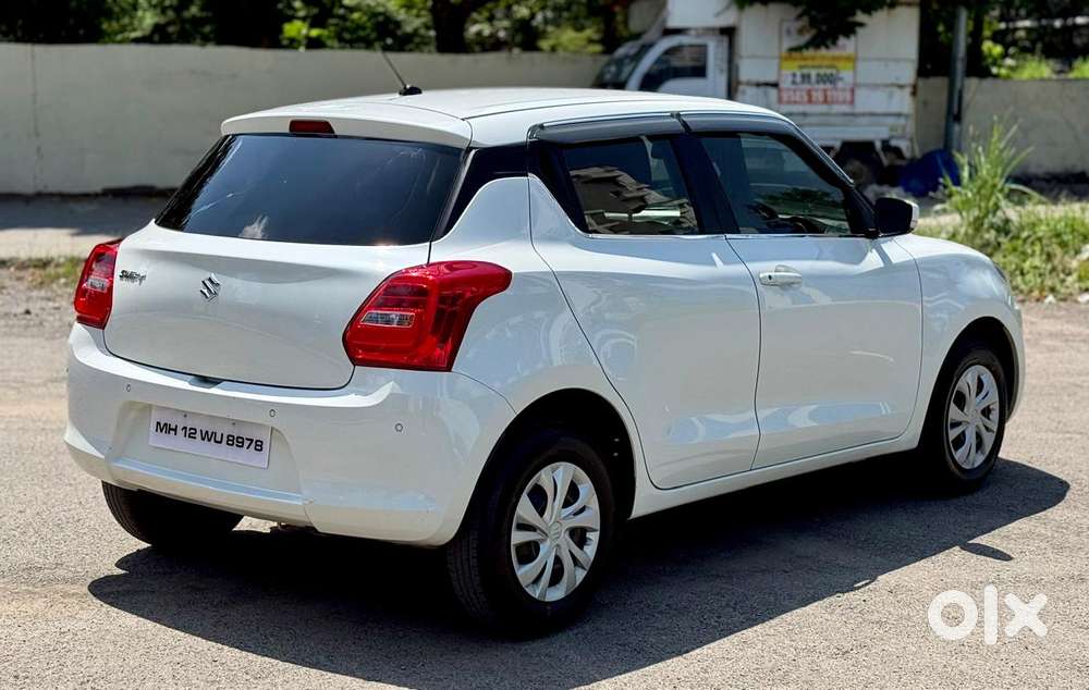 Maruti Suzuki Swift Vxi + Manual, 2024, Petrol