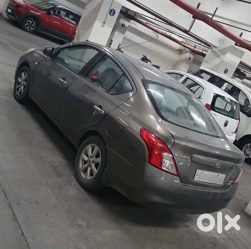 First Owner Top Model Sunny Diesel Manual 2013