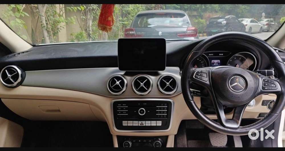 Mercedes-benz Gla Petrol 200 2019