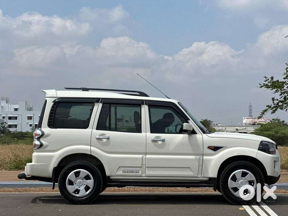 Mahindra Scorpio S6 Plus, 2015, Diesel