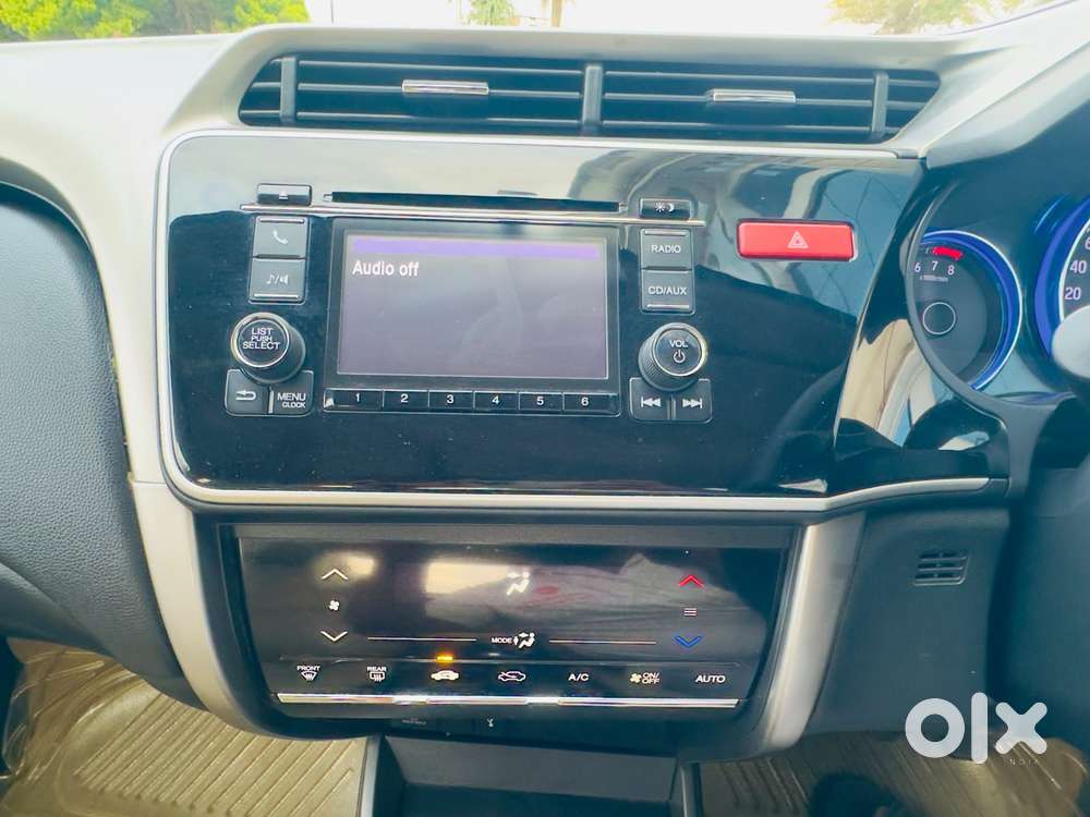 Honda City V Mt, 2015, Petrol