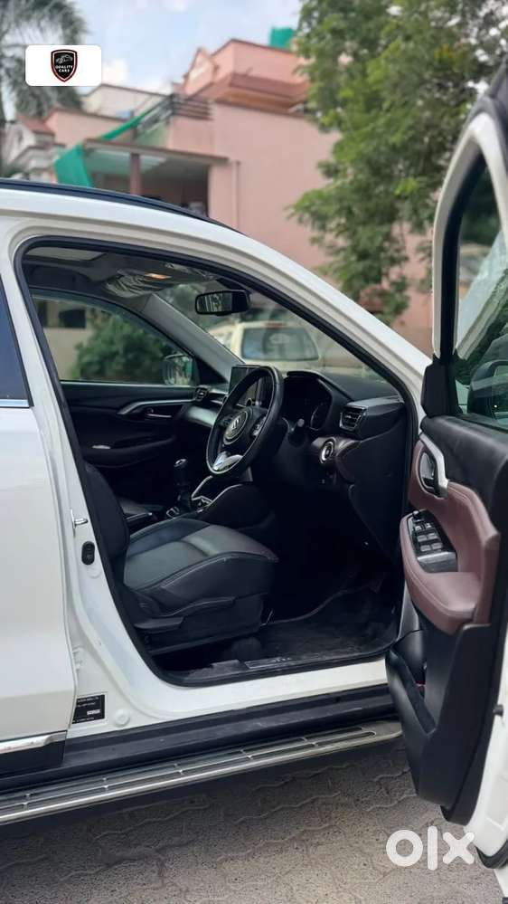 Maruti Suzuki Grand Vitara 1.5 Alpha Smart Hybrid Dual Tone, 2023, P..