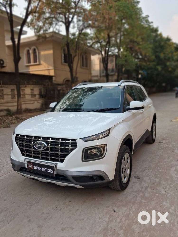 Hyundai Venue S Plus Mt 1.2 Kappa, 2022, Petrol
