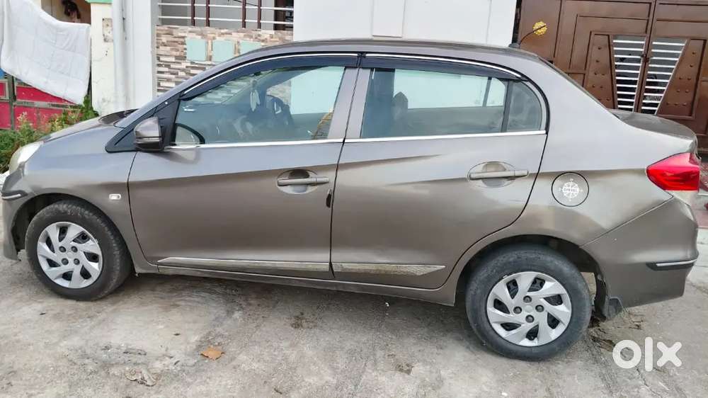 Honda Amaze 1.5 V 2015
