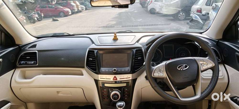 Mahindra Xuv300 W8, 2022, Petrol