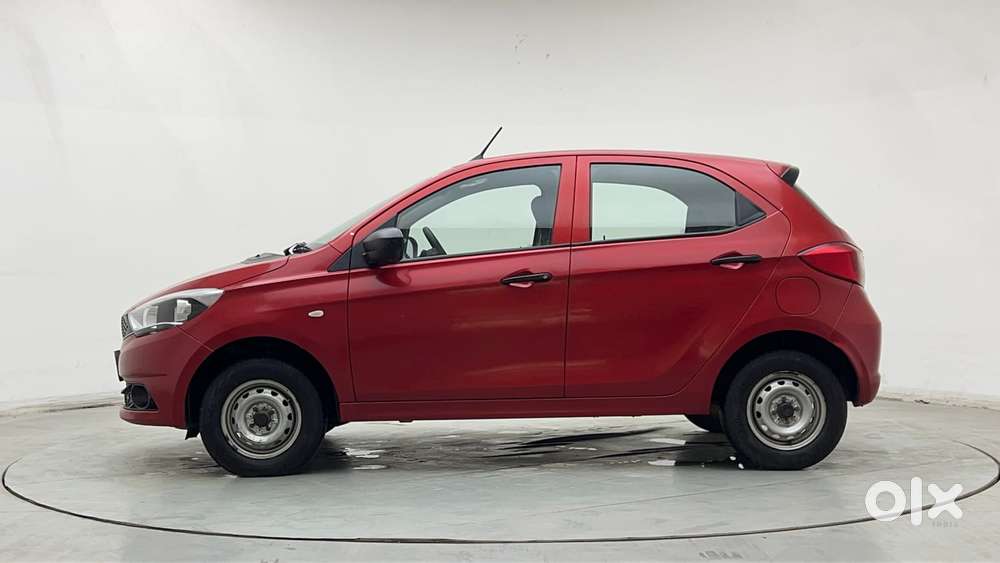 Tata Tiago 1.2 Revotron Xb, 2017, Petrol
