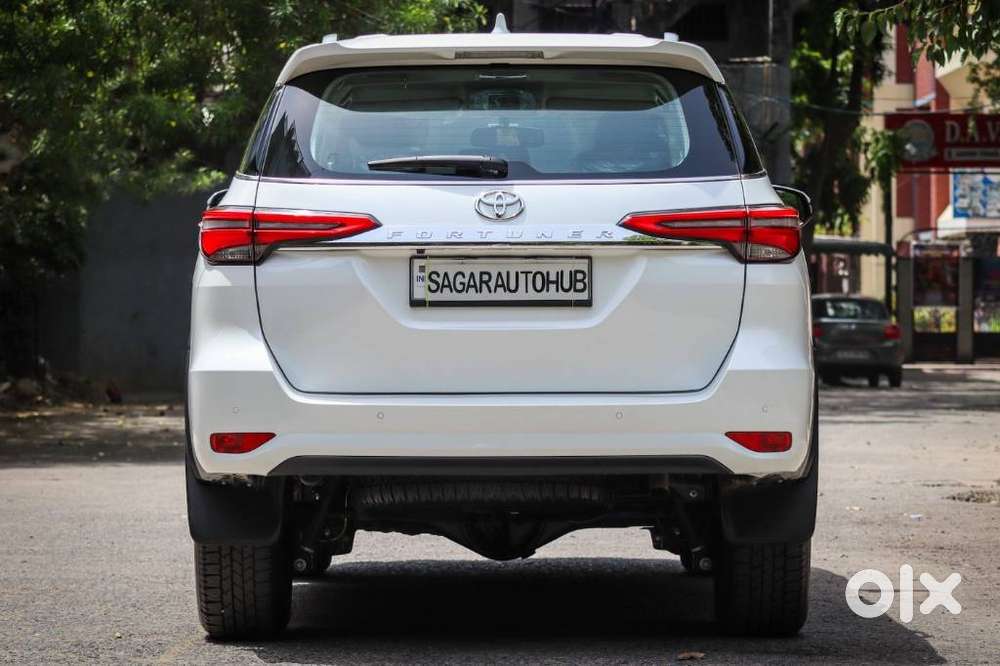 Toyota Fortuner 4x2 At 2.7 Petrol, 2025, Petrol