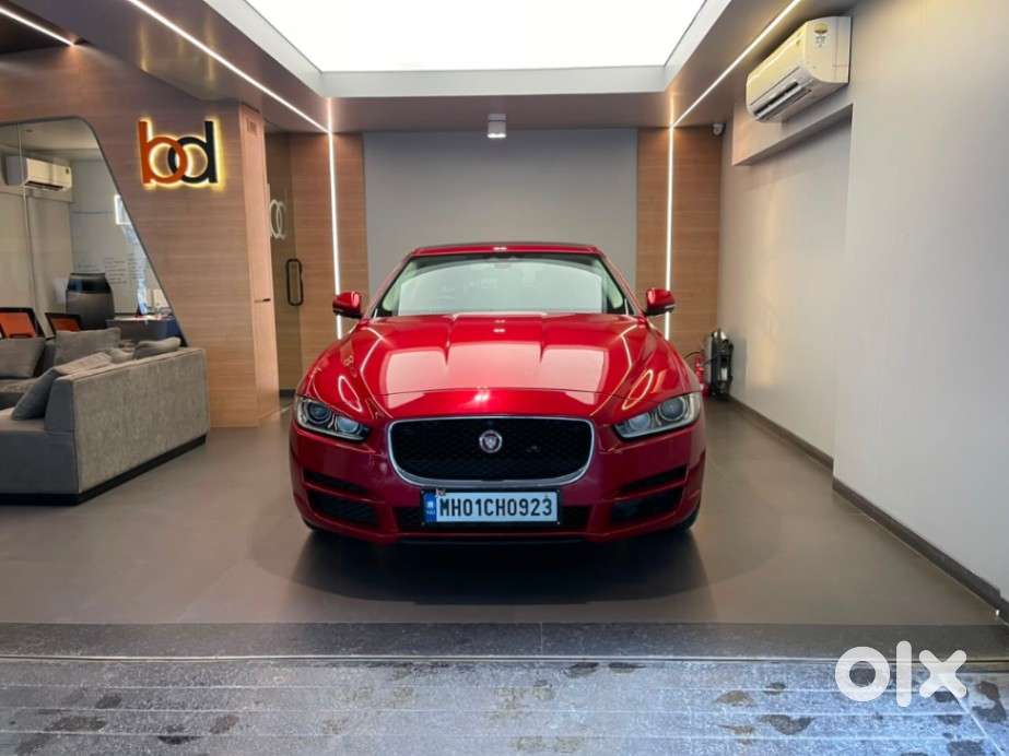 Jaguar Xe Portfolio, 2016, Petrol
