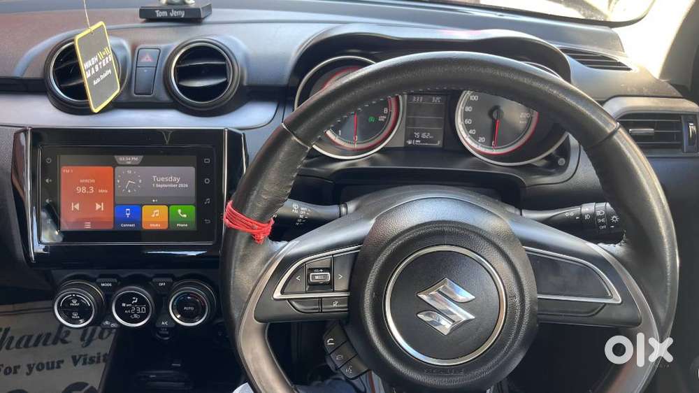 Showroom-condition, Accident-free Maruti Suzuki Swift Zxi