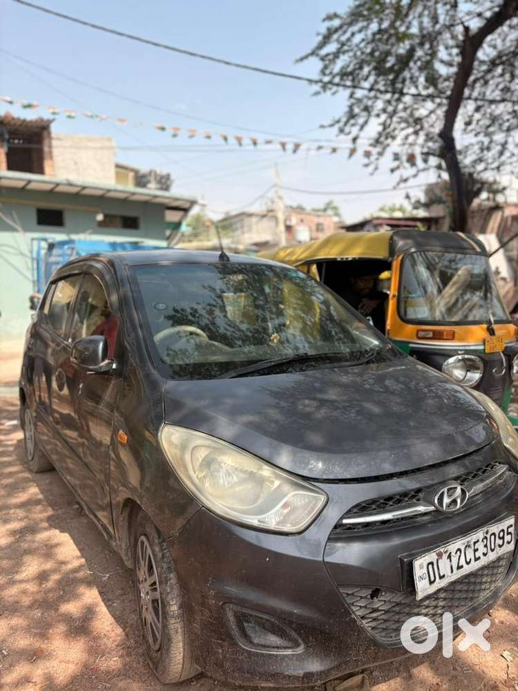 Hyundai I10 2013 Cng & Petrol Well Maintained