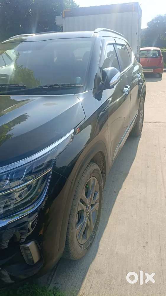 Kia Seltos Petrol Htx 2023 35k Km Driven With Service Record.