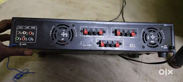5.1 amplifier very good condition