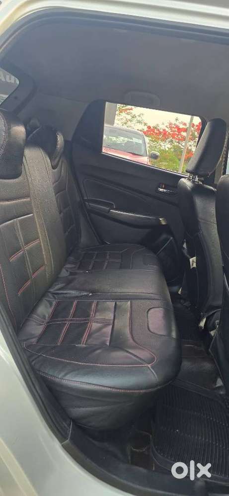 Maruti Suzuki Swift Vxi + Manual, 2022, Petrol