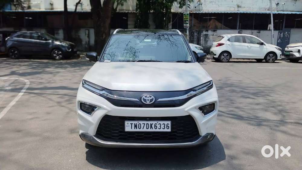 Toyota Urban Cruiser Hyryder 1.5 V Hybrid, 2025