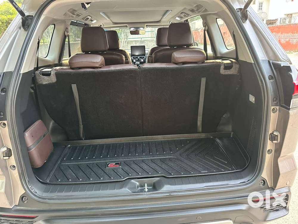 Toyota Innova Hycross 2.0 Vx (o) Hybrid 7 Str, 2024, Petrol