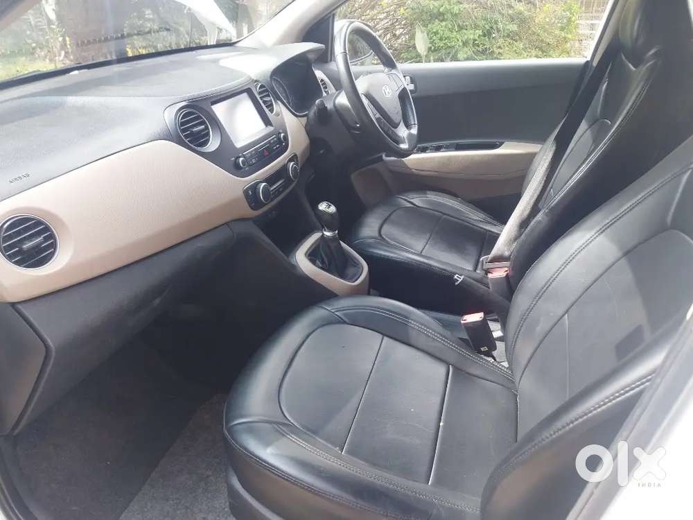 Hyundai Grand I10 Asta Top Model
 2018 Petrol 35000 Km Driven