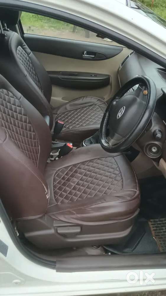 Hyundai I20 Magna Opt 2012 Car