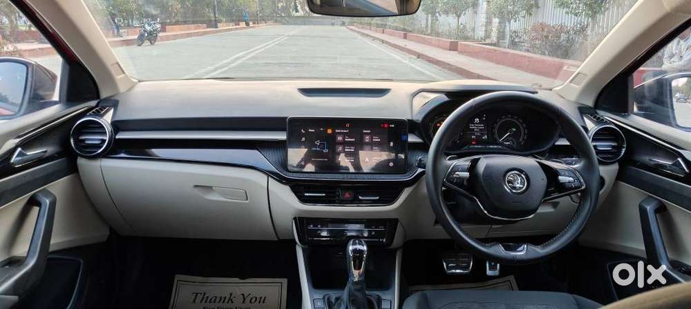 Skoda Slavia Ambition 1.5l Tsi Dsg Dual Tone, 2025, Petrol