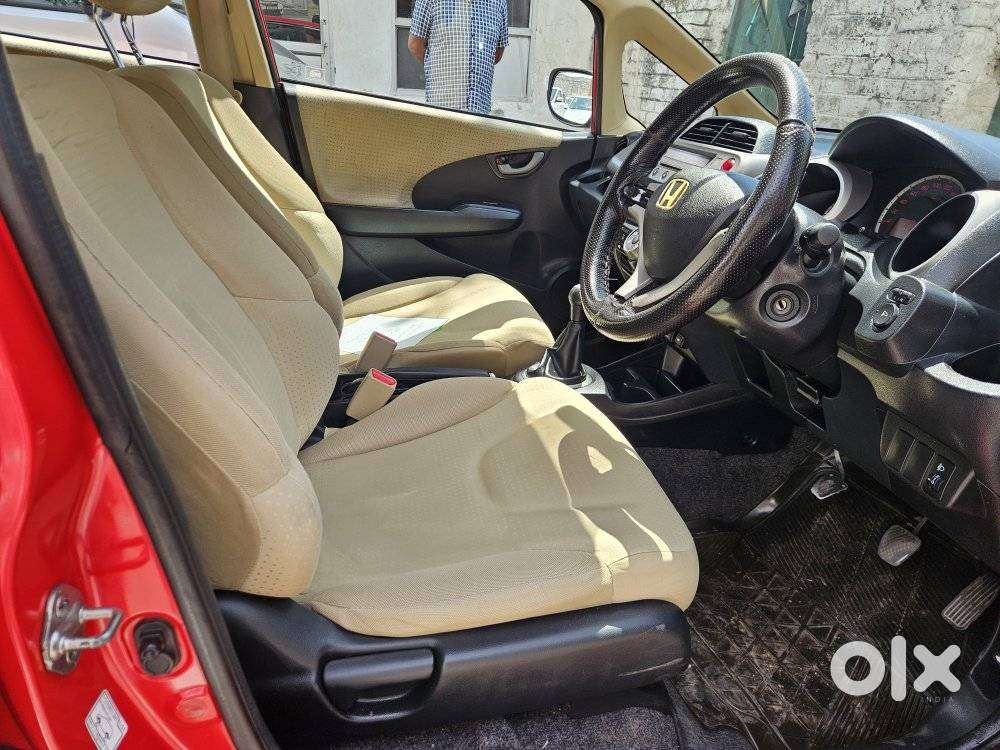 Honda Jazz V Mt Privilege, 2012, Petrol