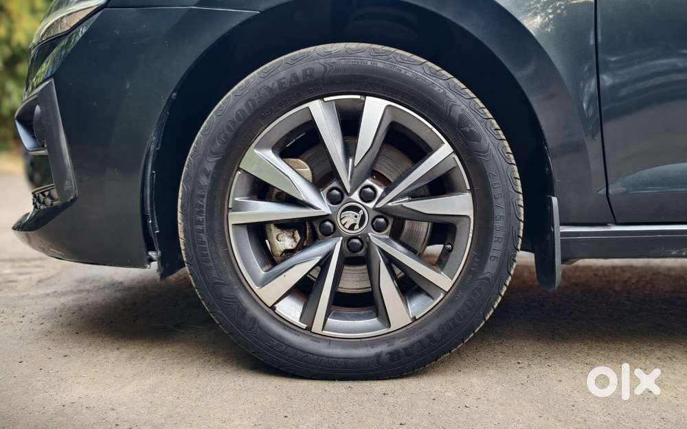 Skoda Slavia 1.5 Tsi Style At, 2022, Petrol