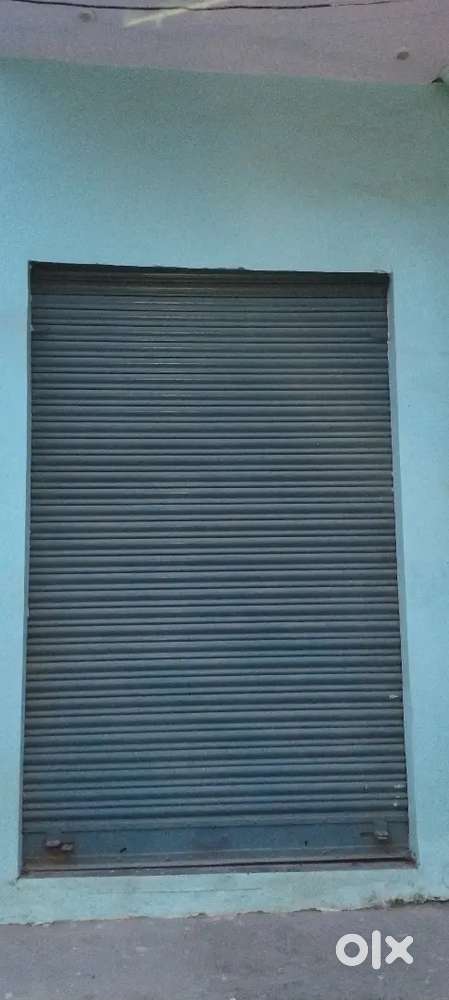 Shop Available for Rent