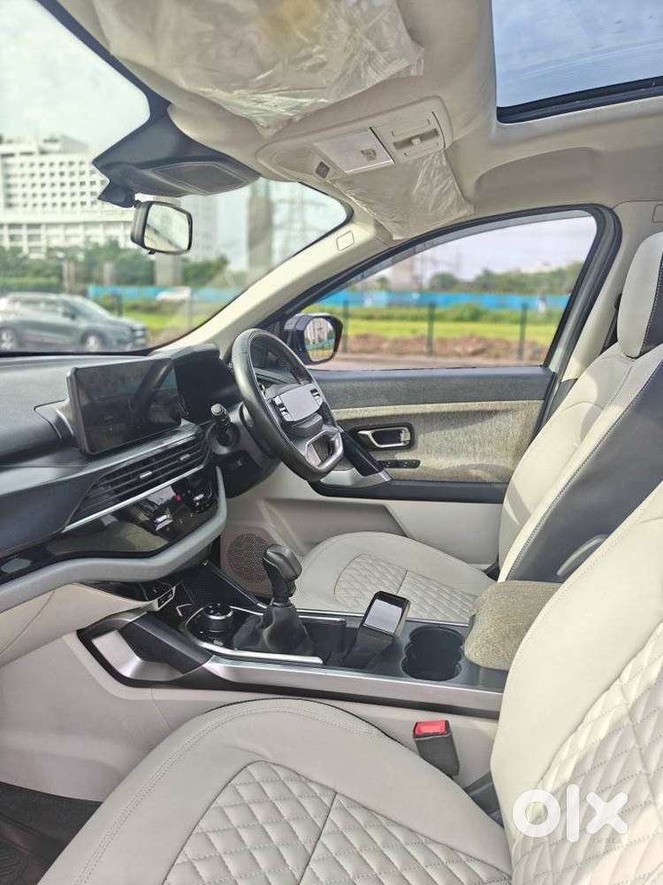 Tata Safari Pure Plus S, 2024, Diesel