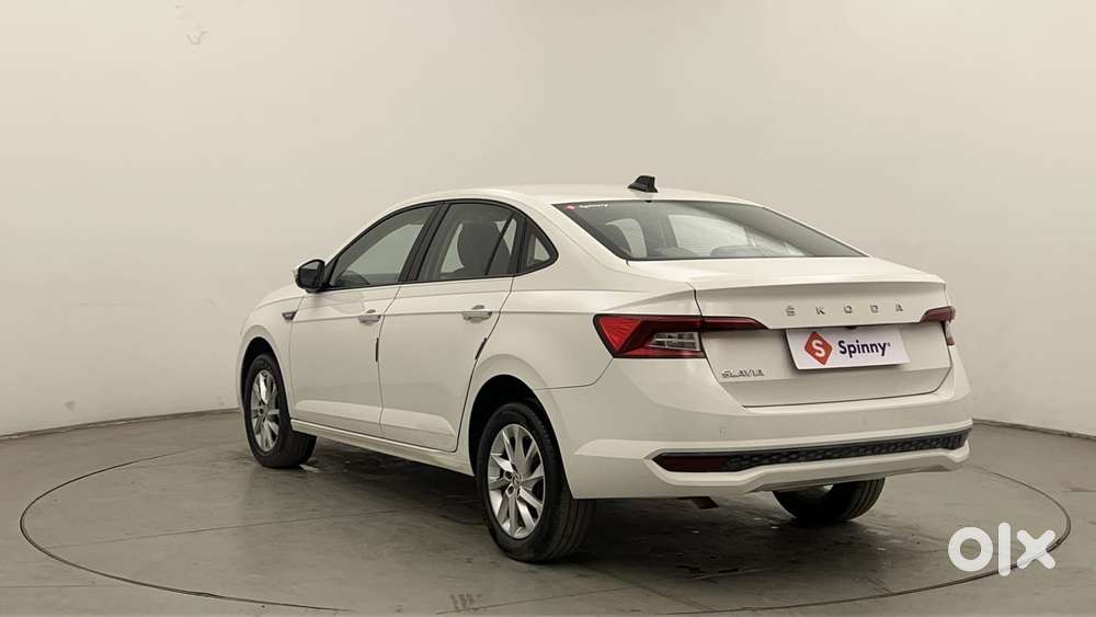 Skoda Slavia Ambition 1.0l Tsi Mt, 2023, Petrol
