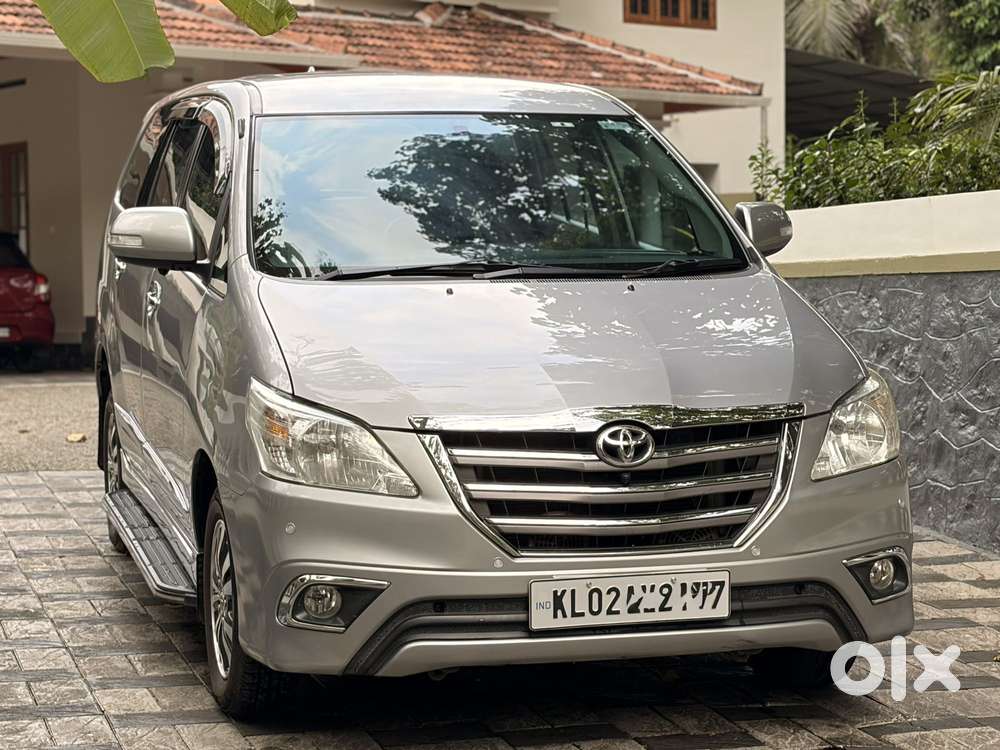 Toyota Innova 2.5 Vx 7 Seater Bs Iv, 2015, Diesel