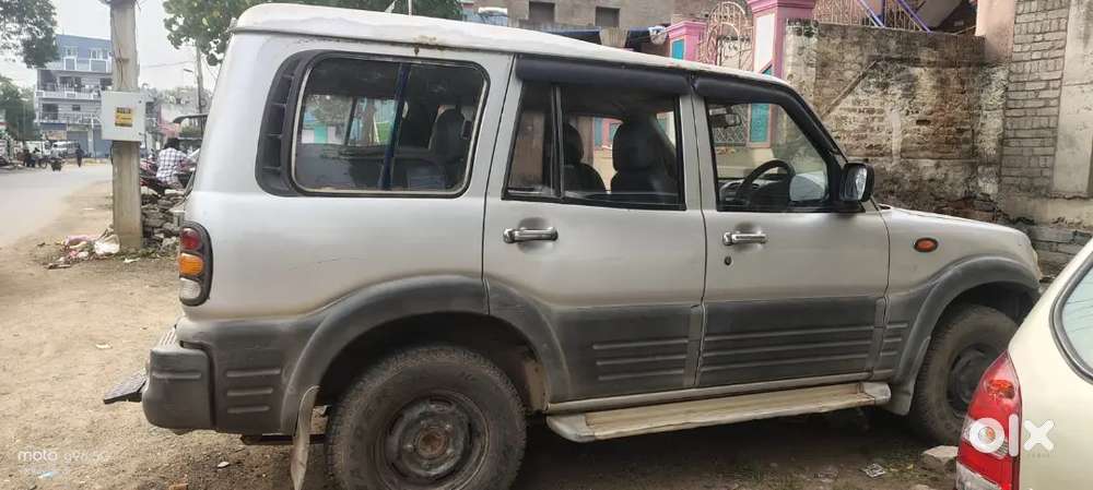 Mahindra Scorpio Vlx 2004