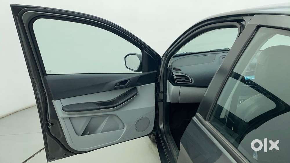Tata Tiago 1.2 Revotron Xt Option, 2022, Petrol