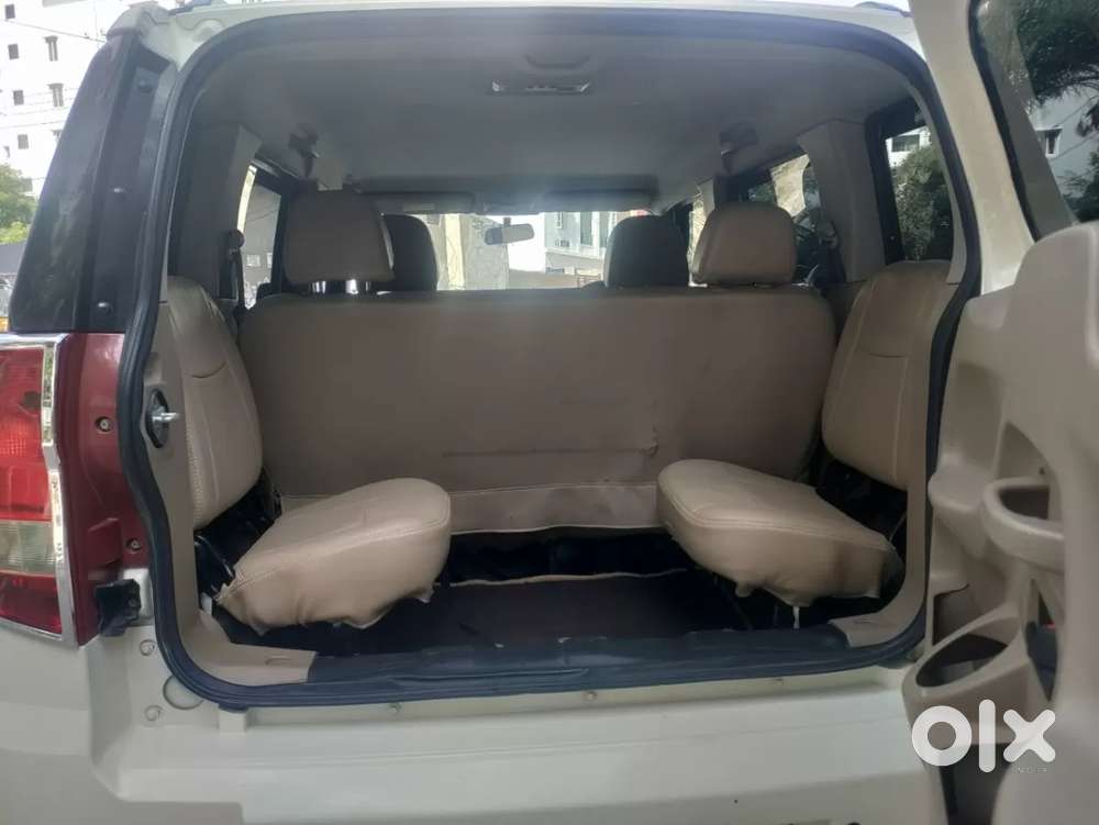 Mahindra Tuv 300 T8 Amt, 2015, Diesel