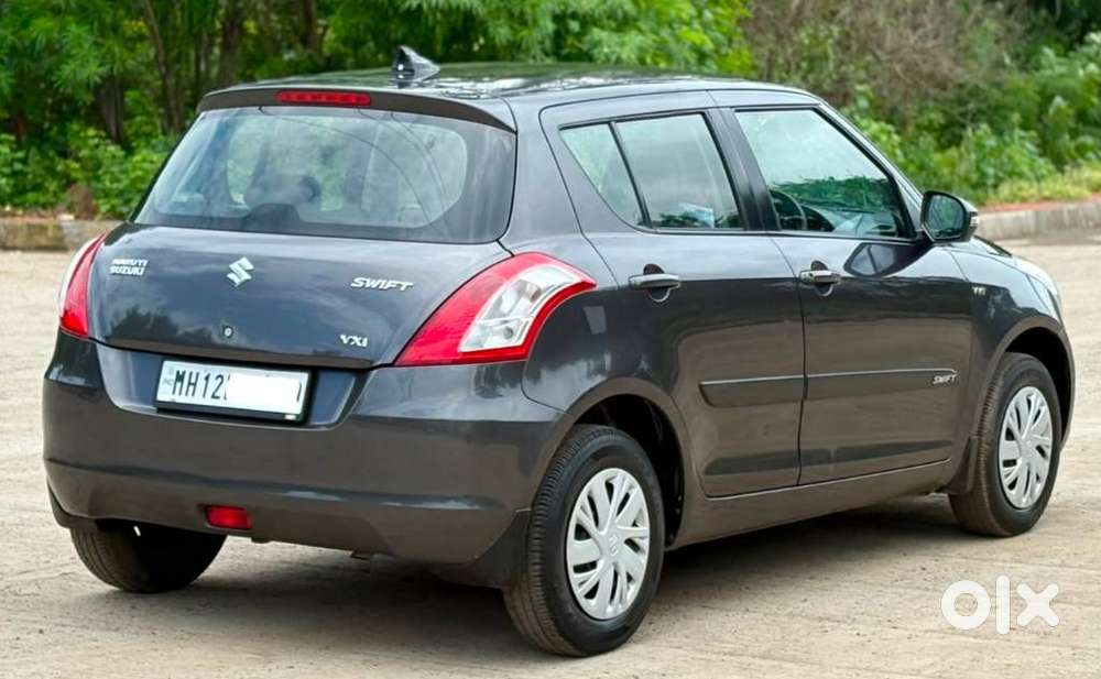 Maruti Suzuki Swift Vxi + Manual, 2015, Petrol