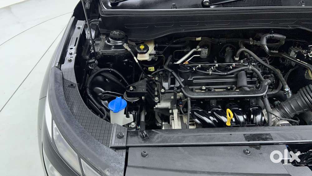 Hyundai Venue 1.2 S (o), 2024, Petrol