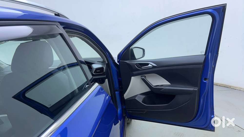 Volkswagen Taigun Topline 1.0 Tsi At (electric Seats), 2022, Petrol