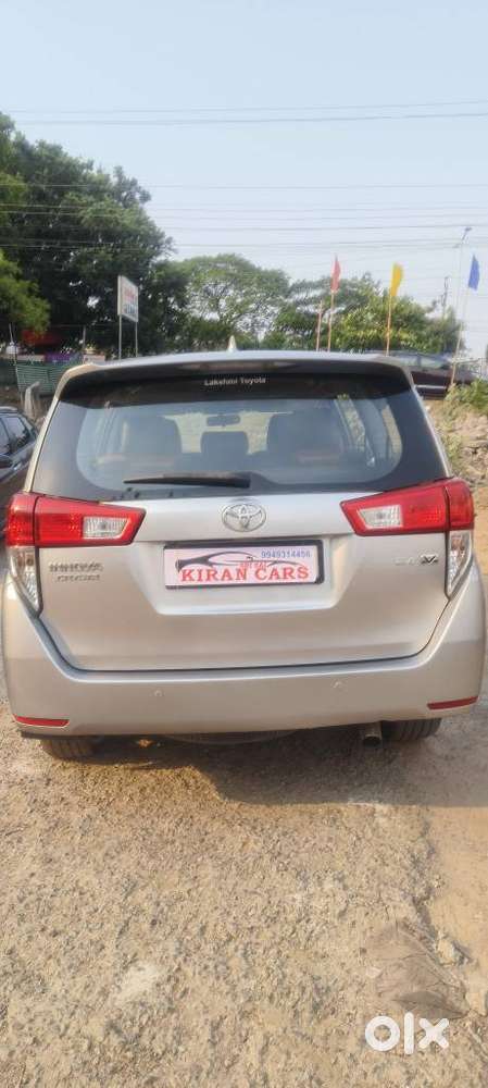 Toyota Innova Crysta 2.4 V 8 Str, 2017, Diesel