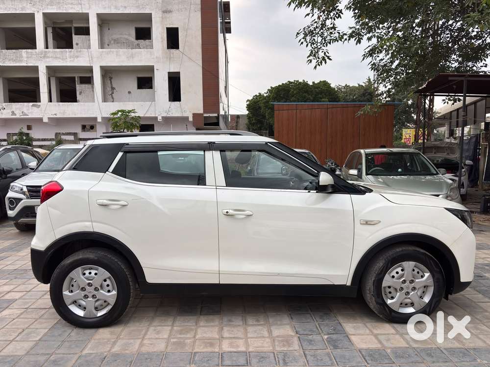 Mahindra Xuv300 W4, 2022, Petrol