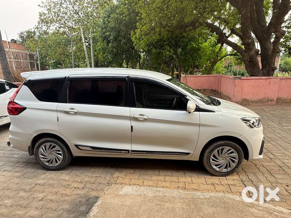2024 Maruti Ertiga Vxi Smart Hybrid And Cng