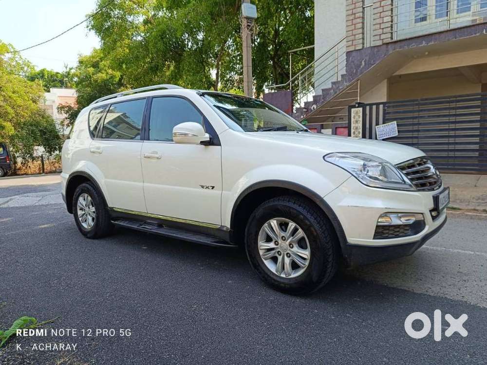 Mahindra Rexton, 2017, Diesel