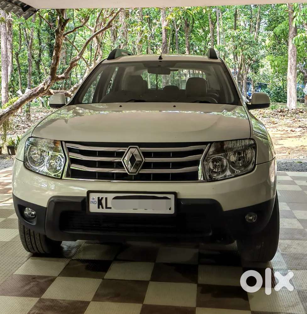 2014 Registered Duster Petrol Low Kms For Sale