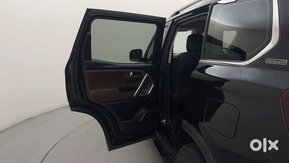 Mahindra Scorpio N Z8 L Petrol At 7 Str, 2023, Petrol