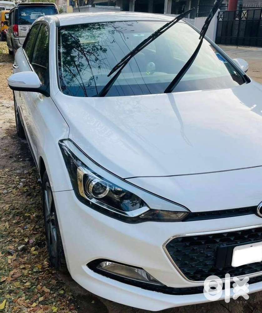 Hyundai I20 Asta O 1.2 Key Less Top Varient